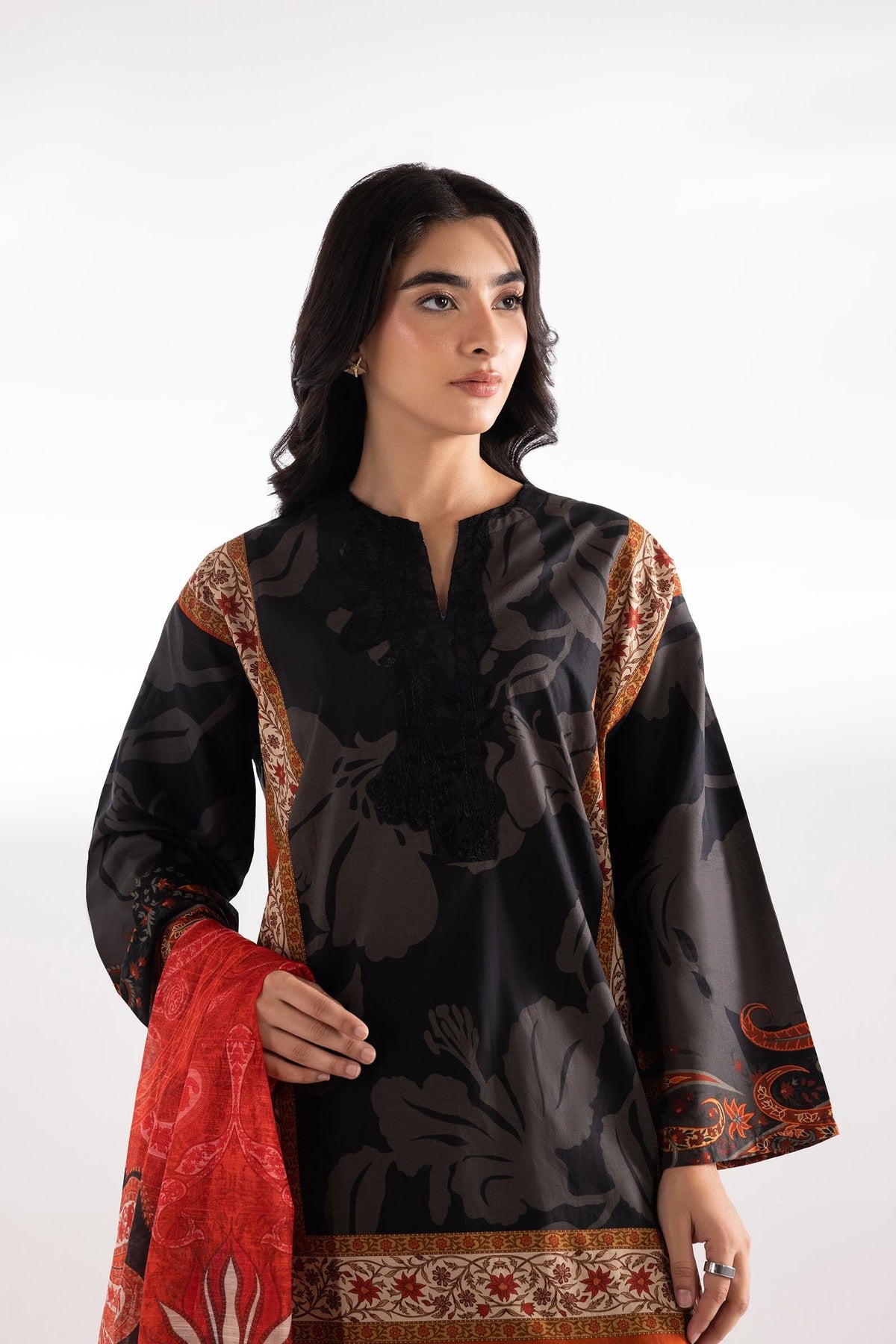 Sana Safinaz | Luxury Pret | Luxury Lawn Suit SC26MHY301AP3