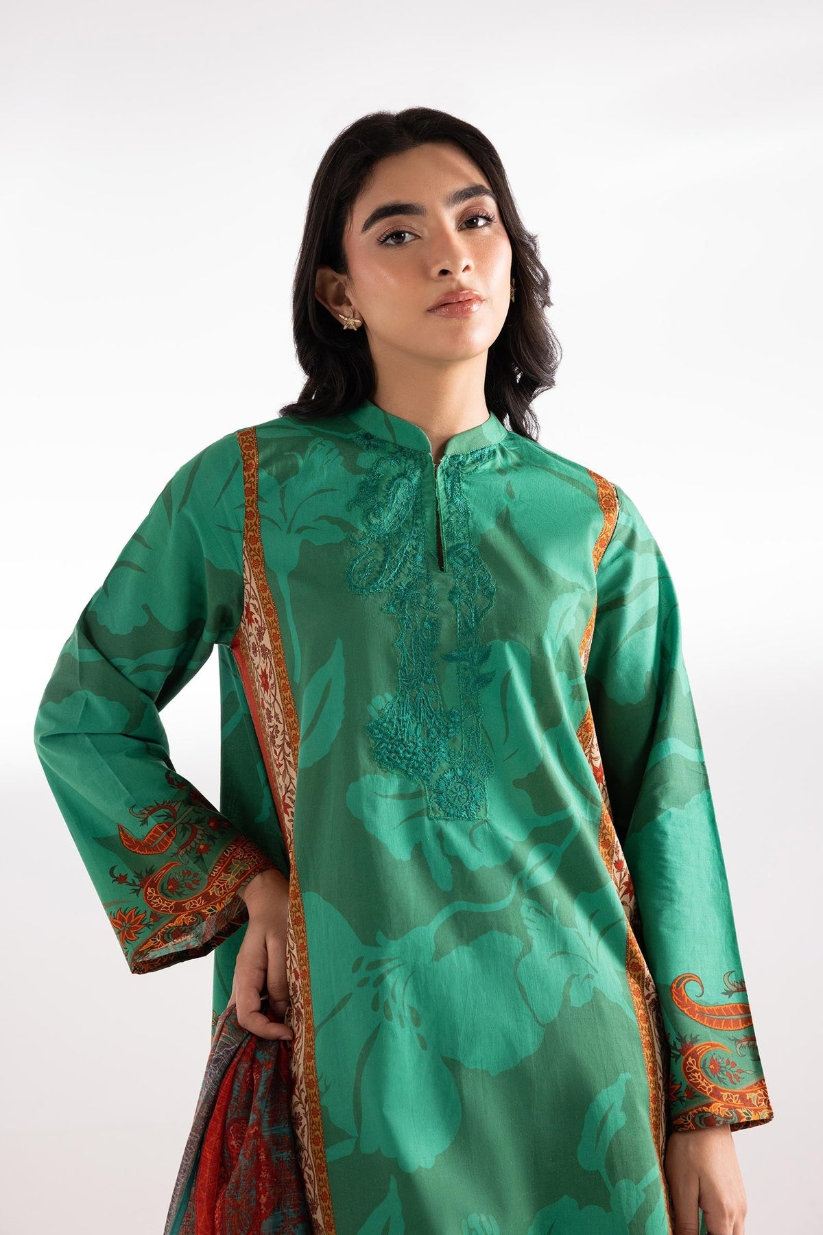 Sana Safinaz | Luxury Pret | Luxury Lawn Suit SC26MHY301BP3