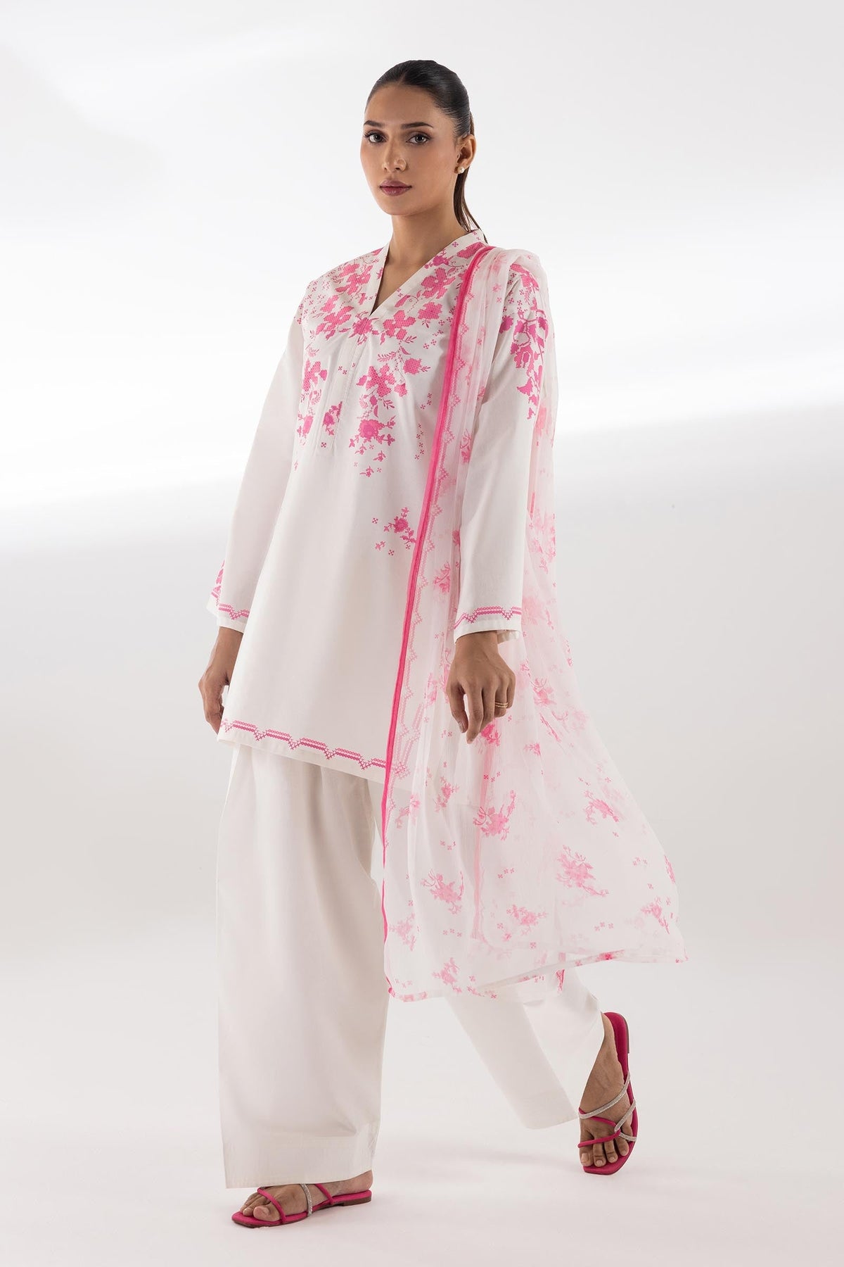 Sana Safinaz | Luxury Pret | Luxury Lawn Suit SC26MHY304AP3