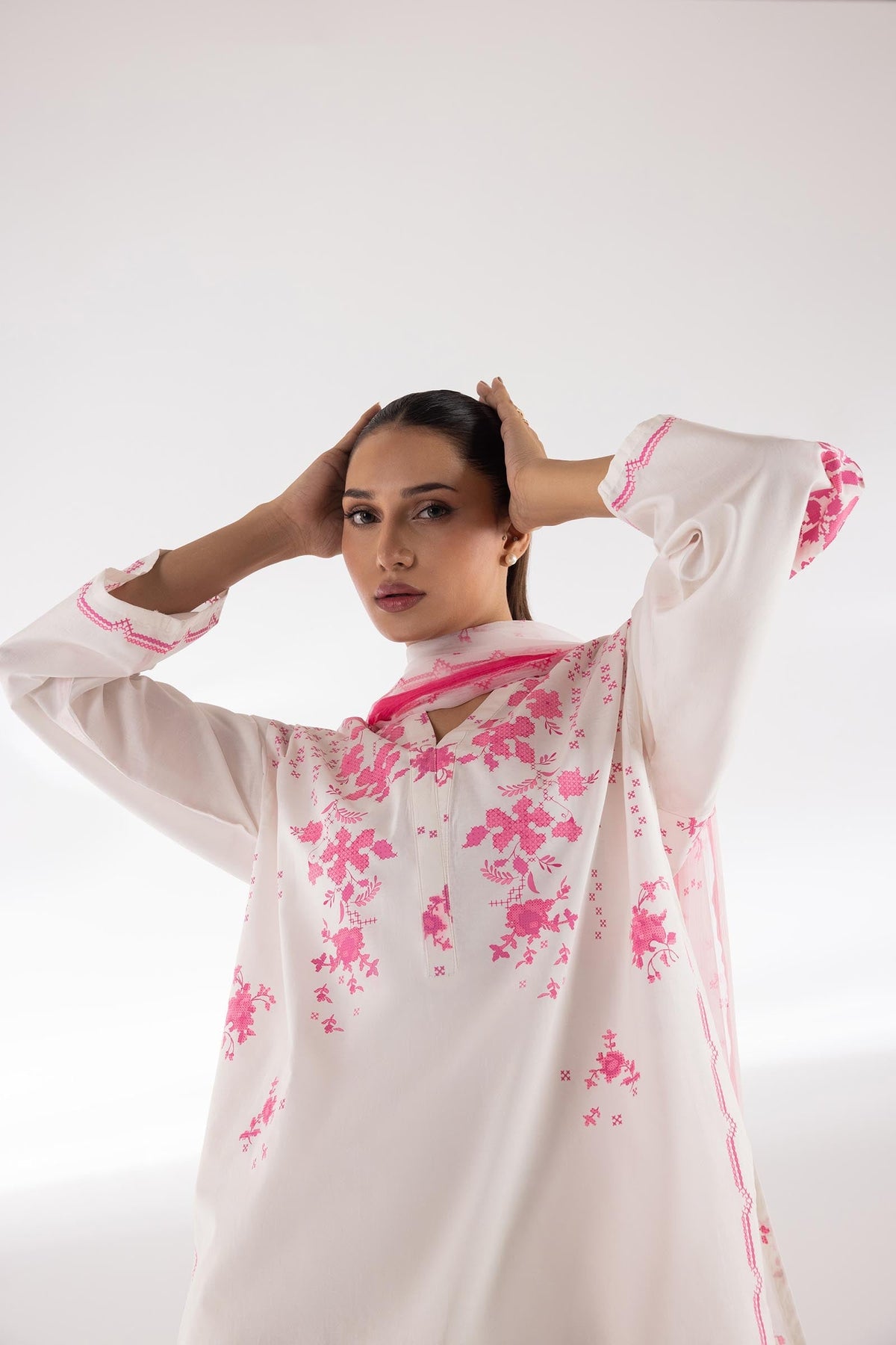 Sana Safinaz | Luxury Pret | Luxury Lawn Suit SC26MHY304AP3