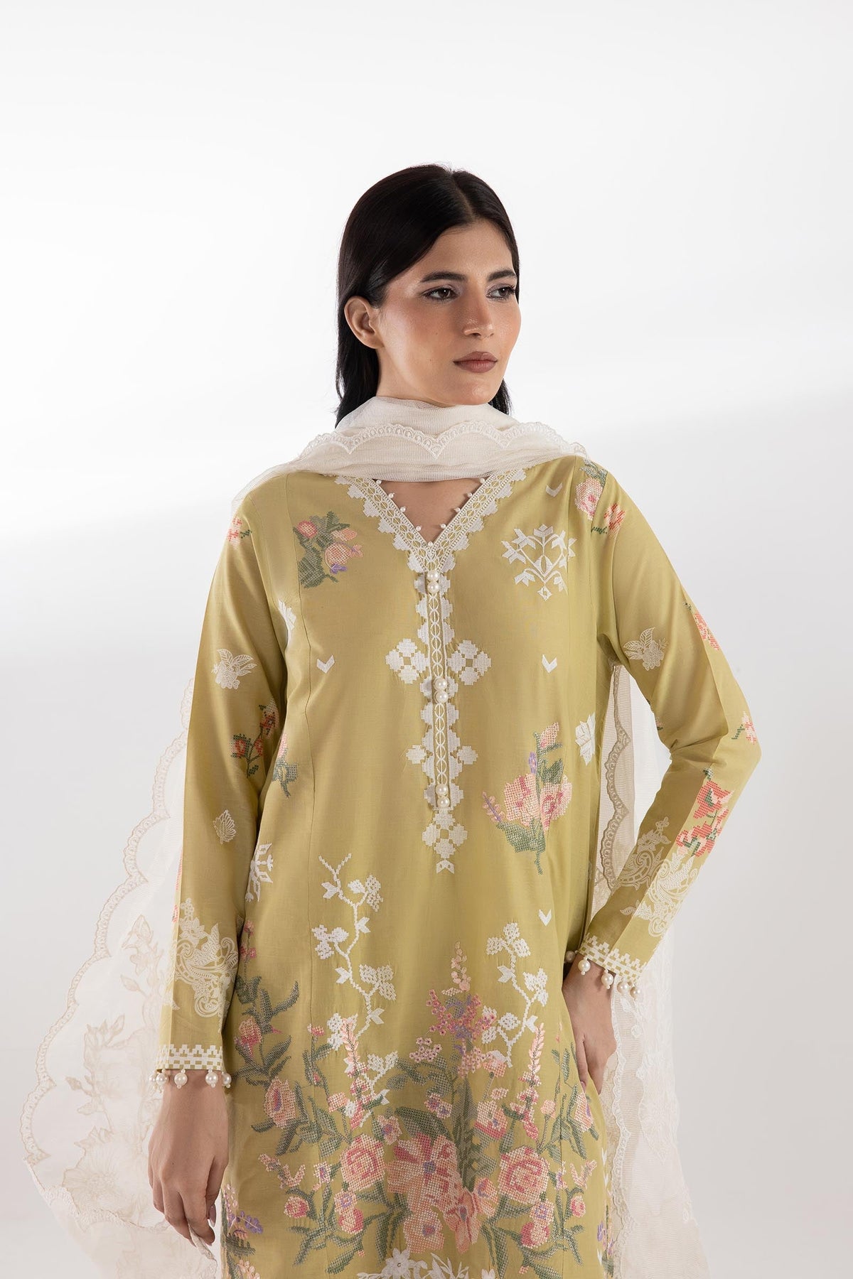 Sana Safinaz | Luxury Pret | Muzlin Lawn Suit SC26MUZ116BP3