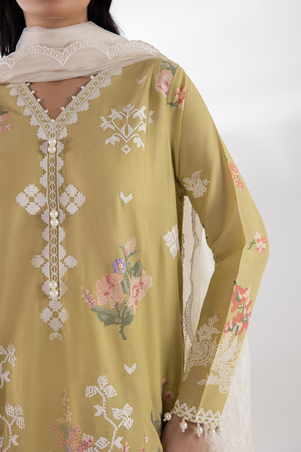 Sana Safinaz | Luxury Pret | Muzlin Lawn Suit SC26MUZ116BP3