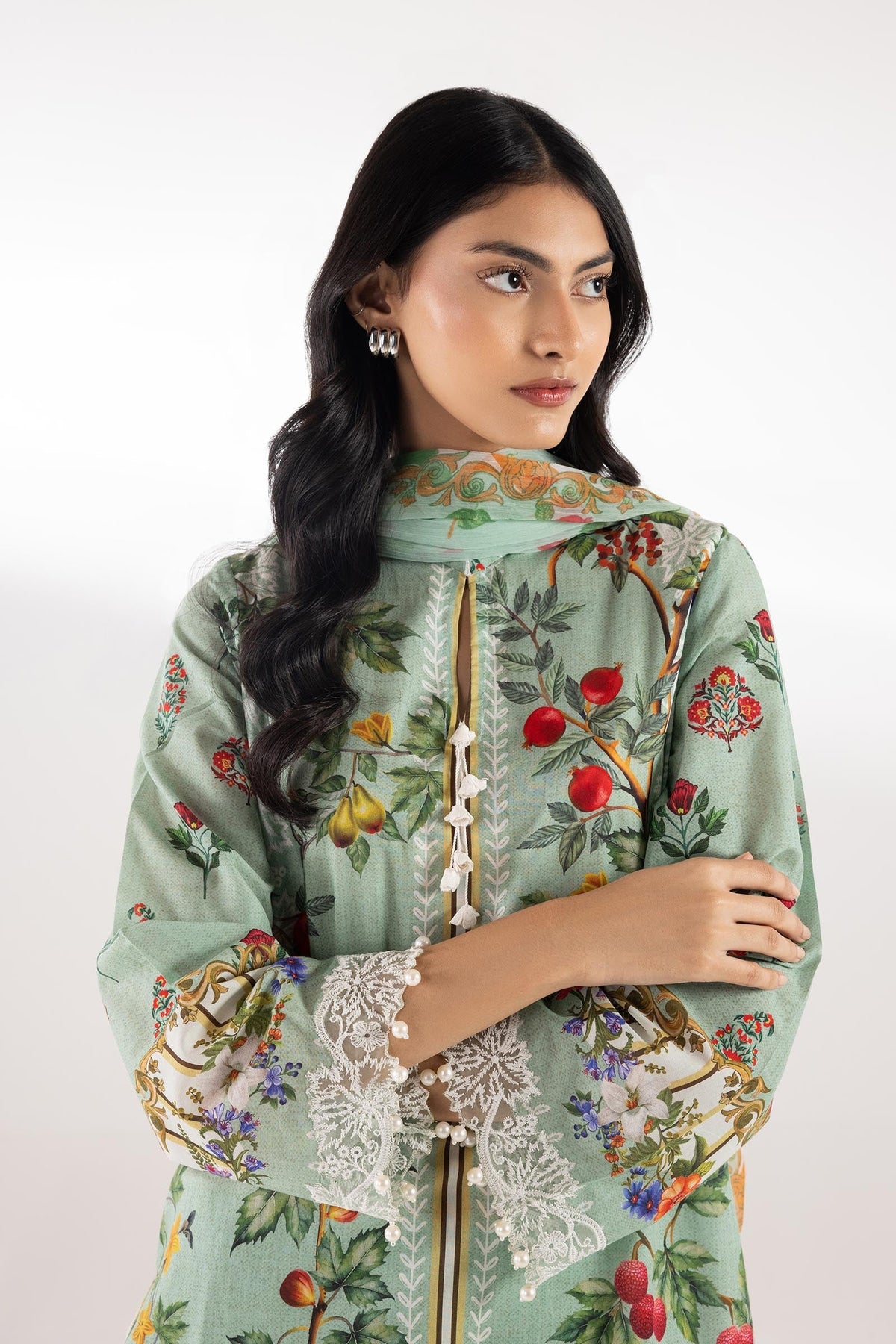 Sana Safinaz | Luxury Pret | Lawn Muzlin Suit SC26MUZ204BP3