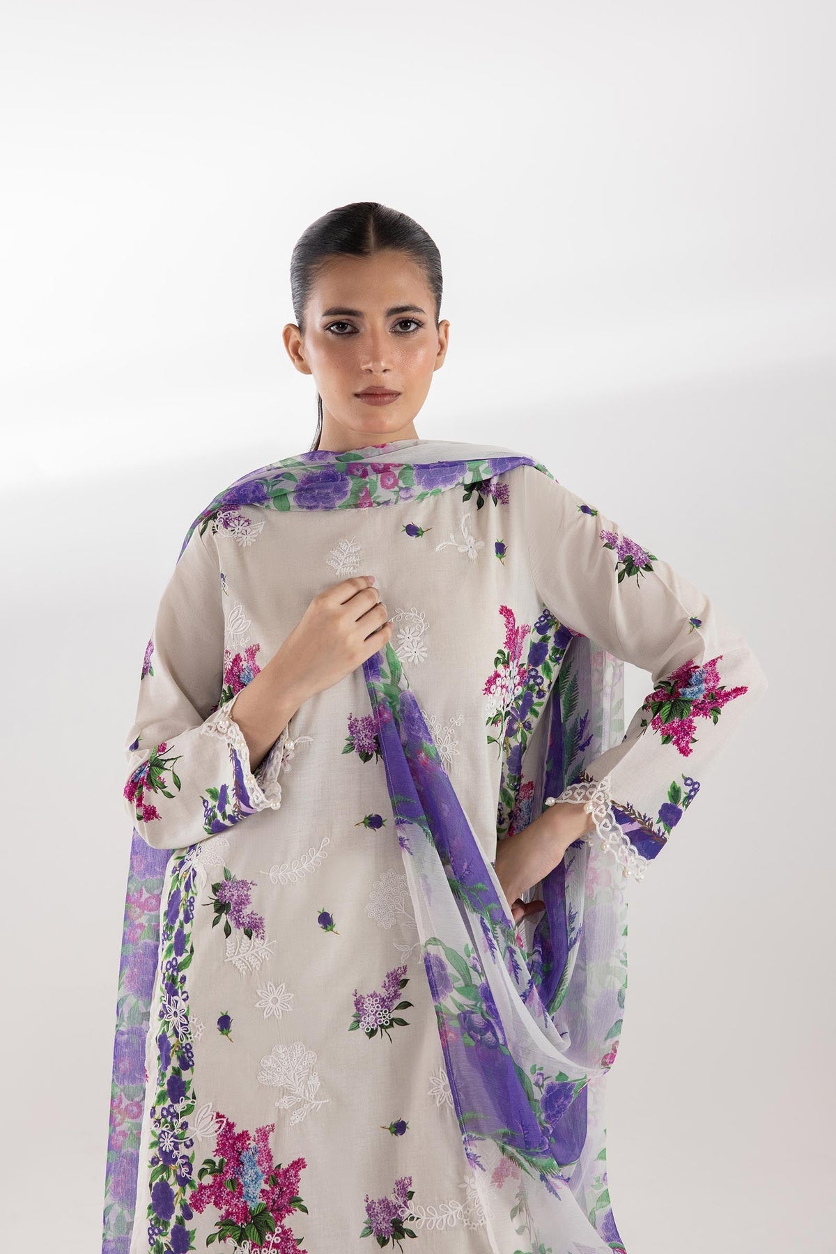 Sana Safinaz | Luxury Pret | Muzlin Lawn Suit SC26MUZ205AP3