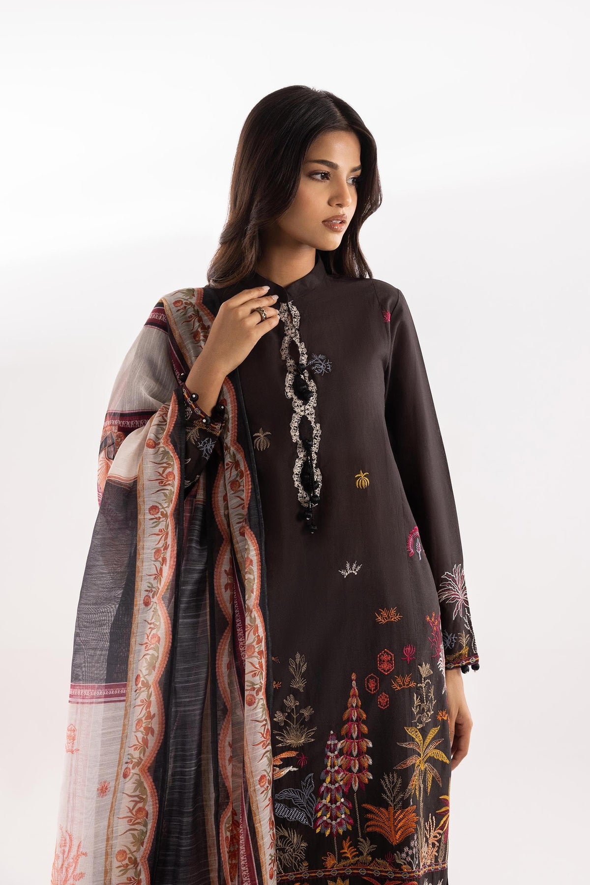 Sana Safinaz | Luxury Pret | Luxury Lawn Suit SC26MUZ220AP3