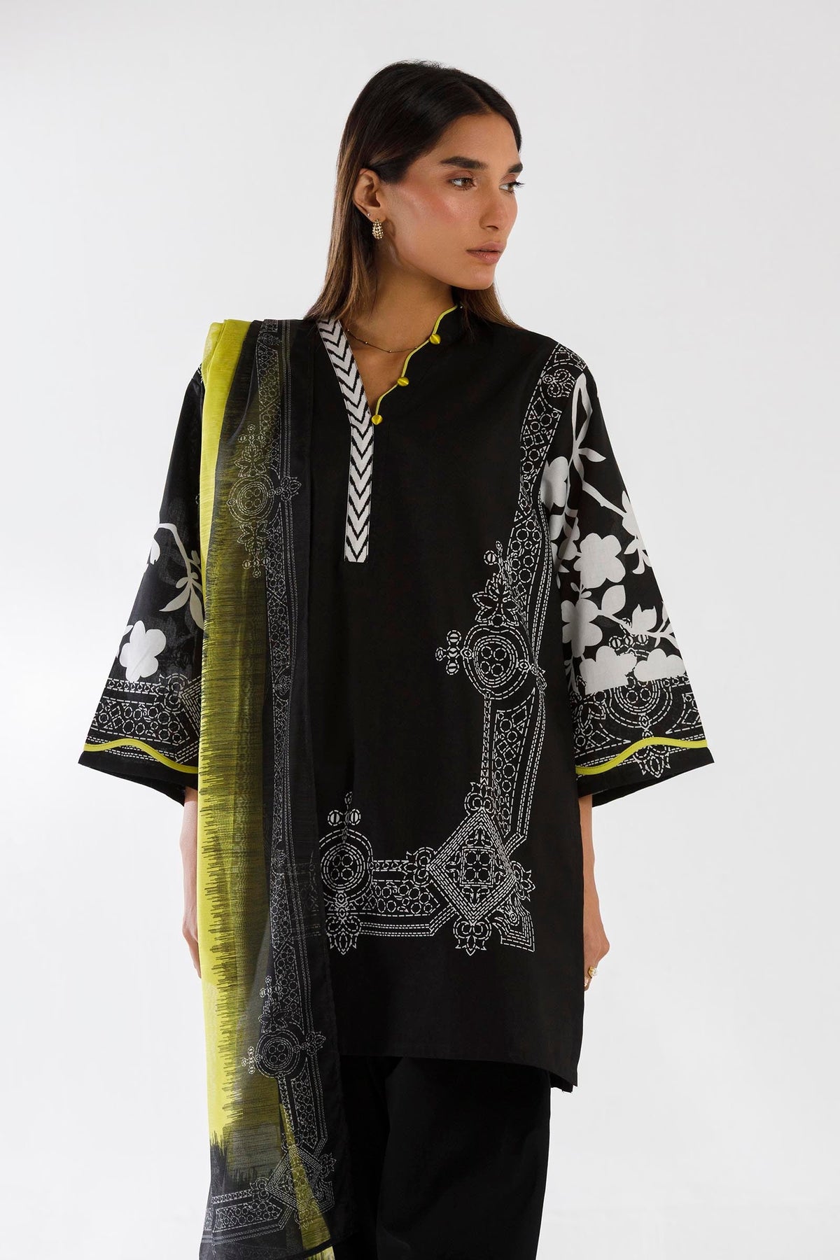 Sana Safinaz | Luxury Pret | Lawn Suit SS26MHY101AP3