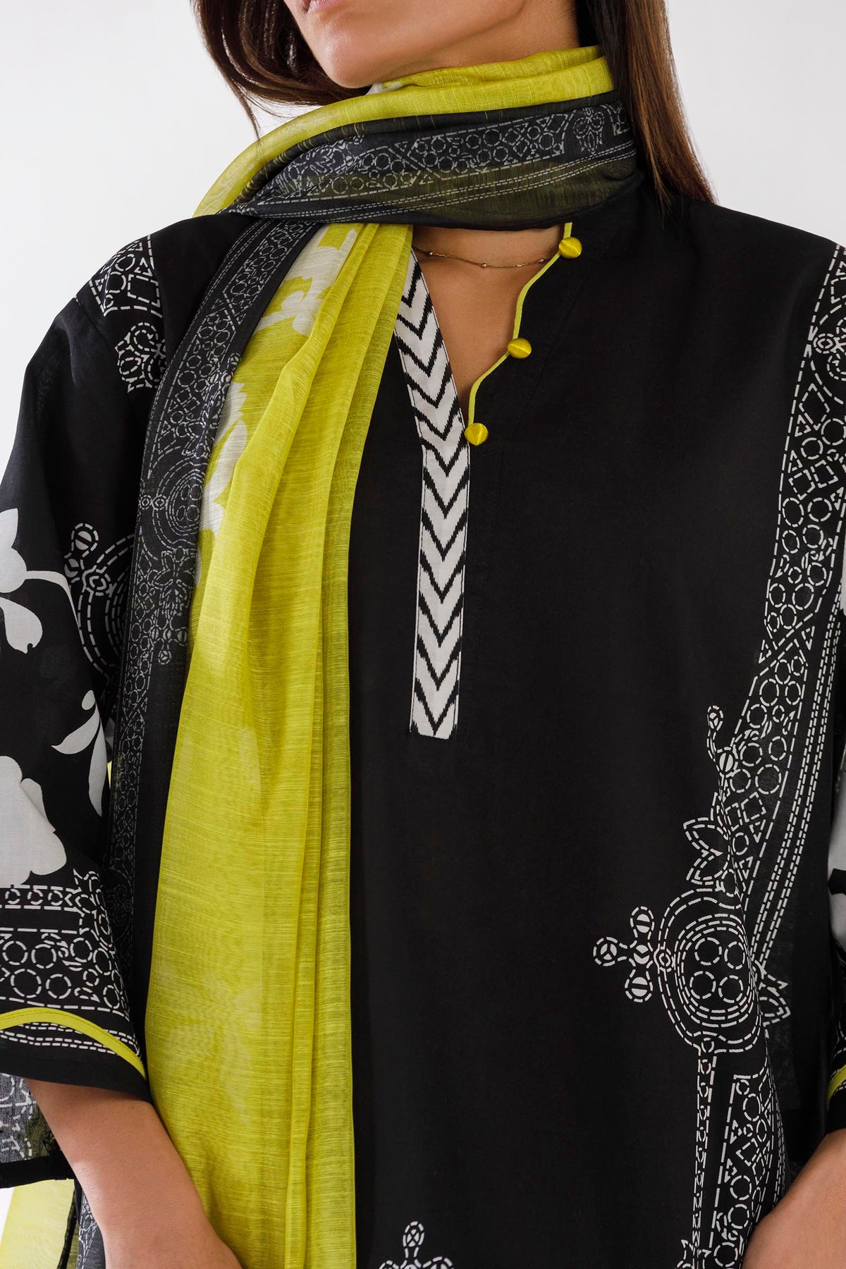 Sana Safinaz | Luxury Pret | Lawn Suit SS26MHY101AP3