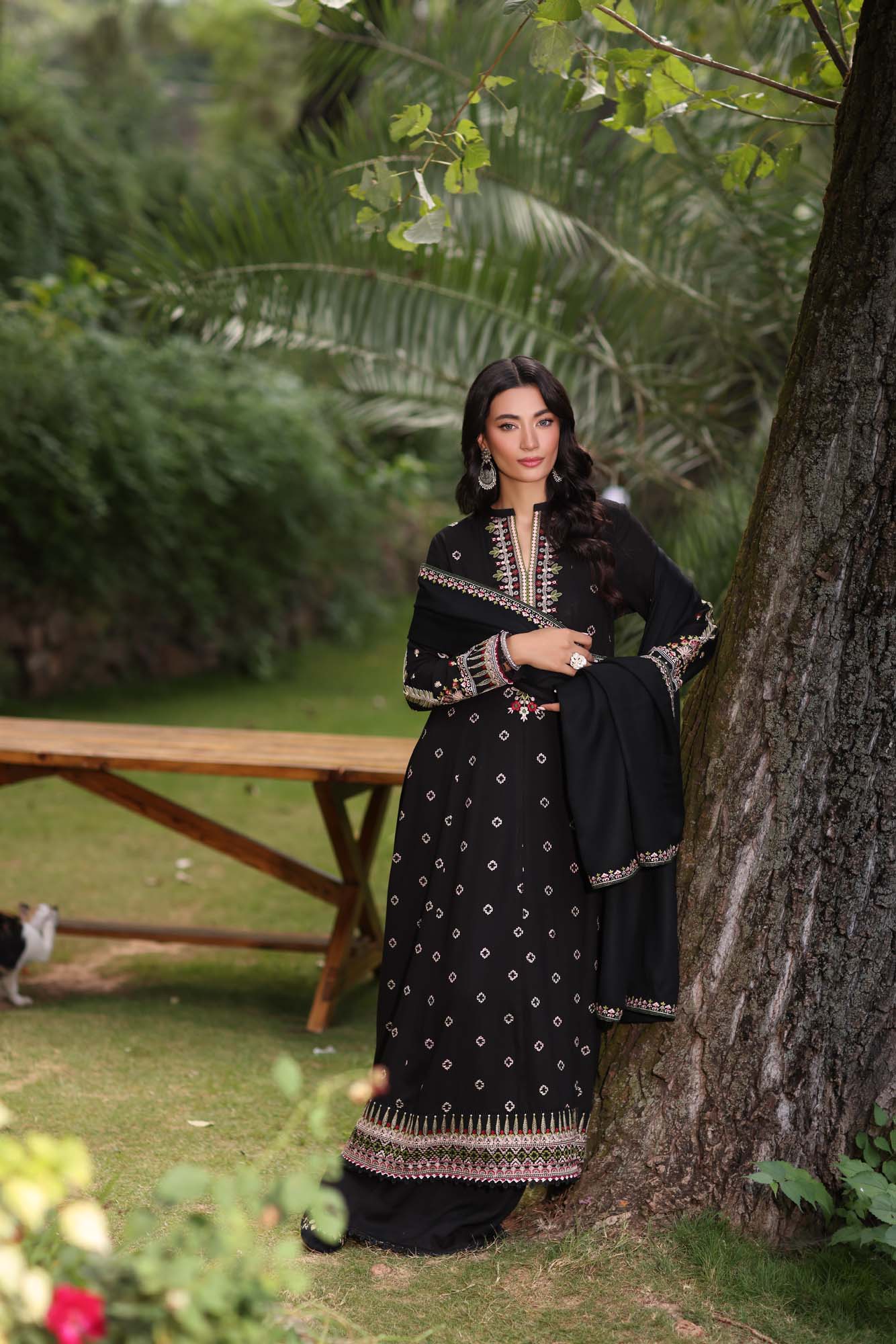 Noor by Saadia Asad | Suzaankari Winter 24 | D05