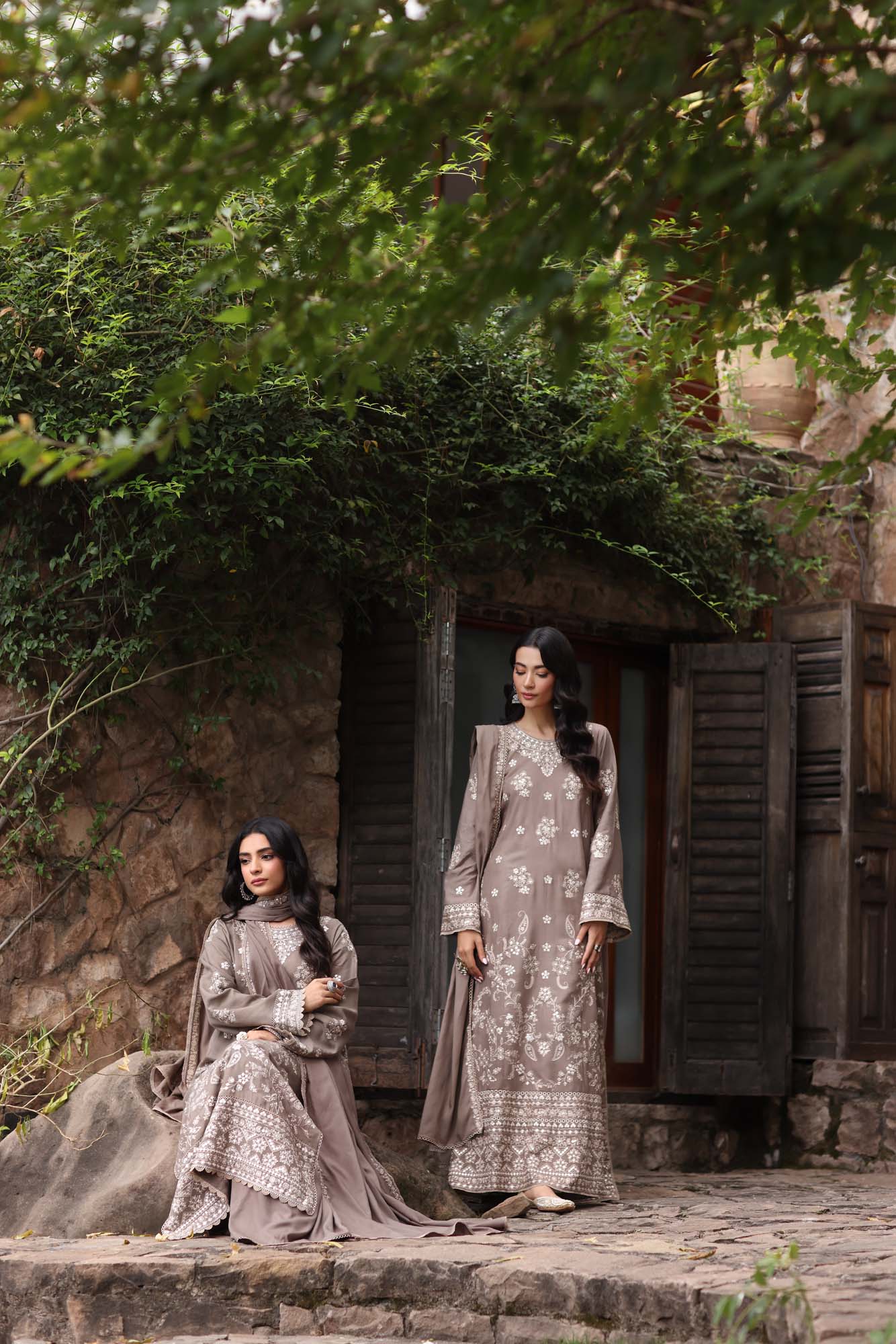 Noor by Saadia Asad | Suzaankari Winter 24 | D02