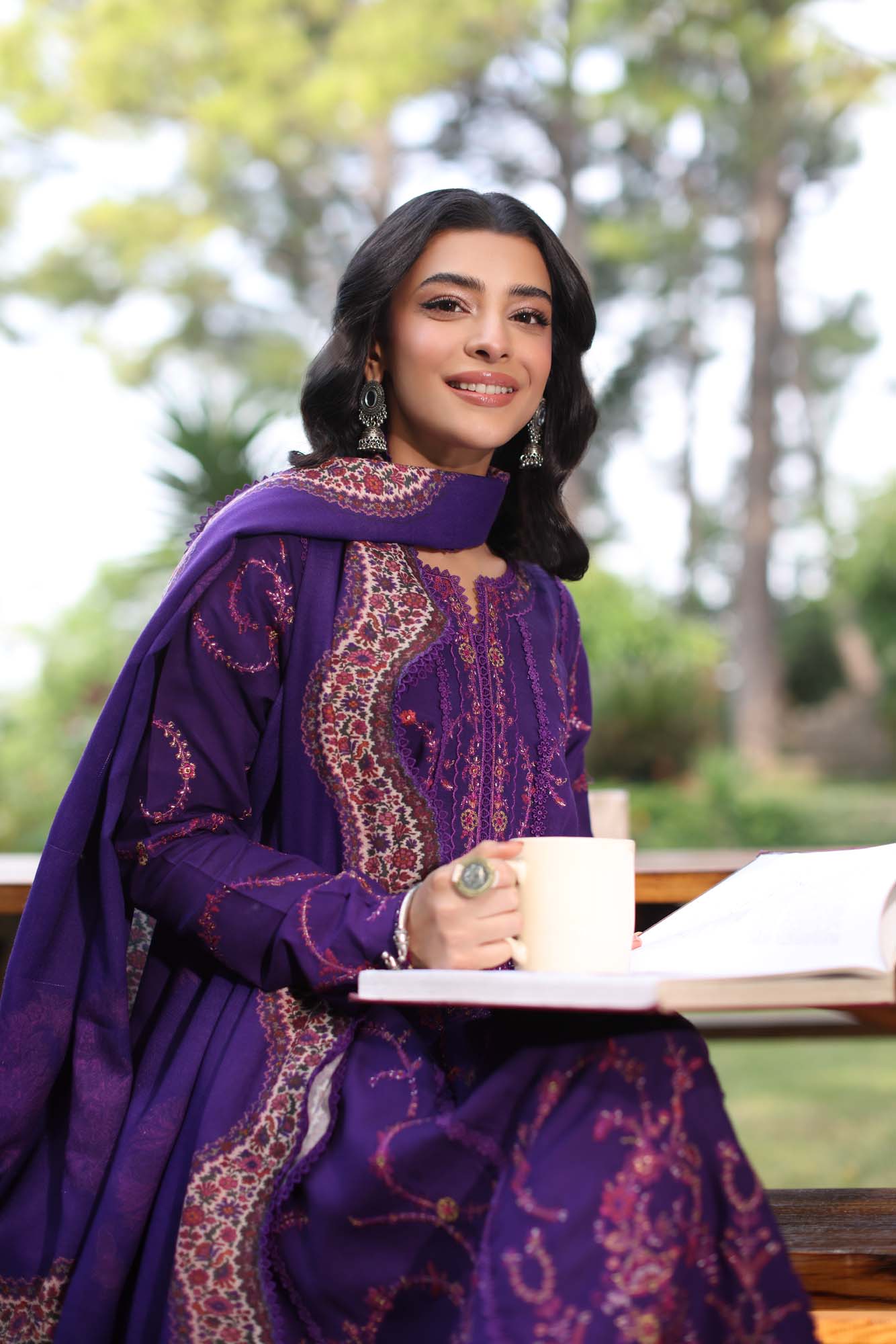 Noor by Saadia Asad | Suzaankari Winter 24 | D06