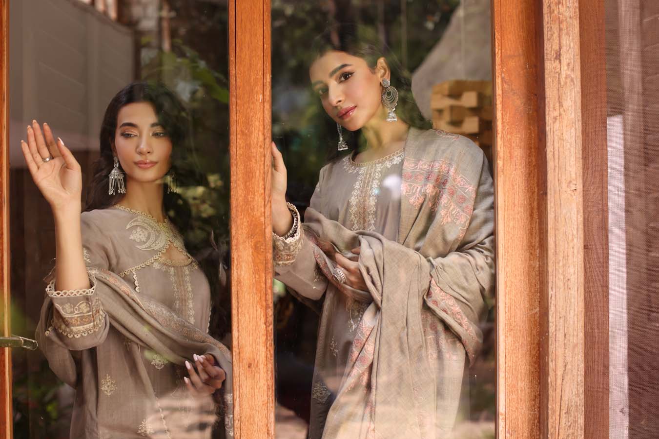 Noor by Saadia Asad | Suzaankari Winter 24 | D07