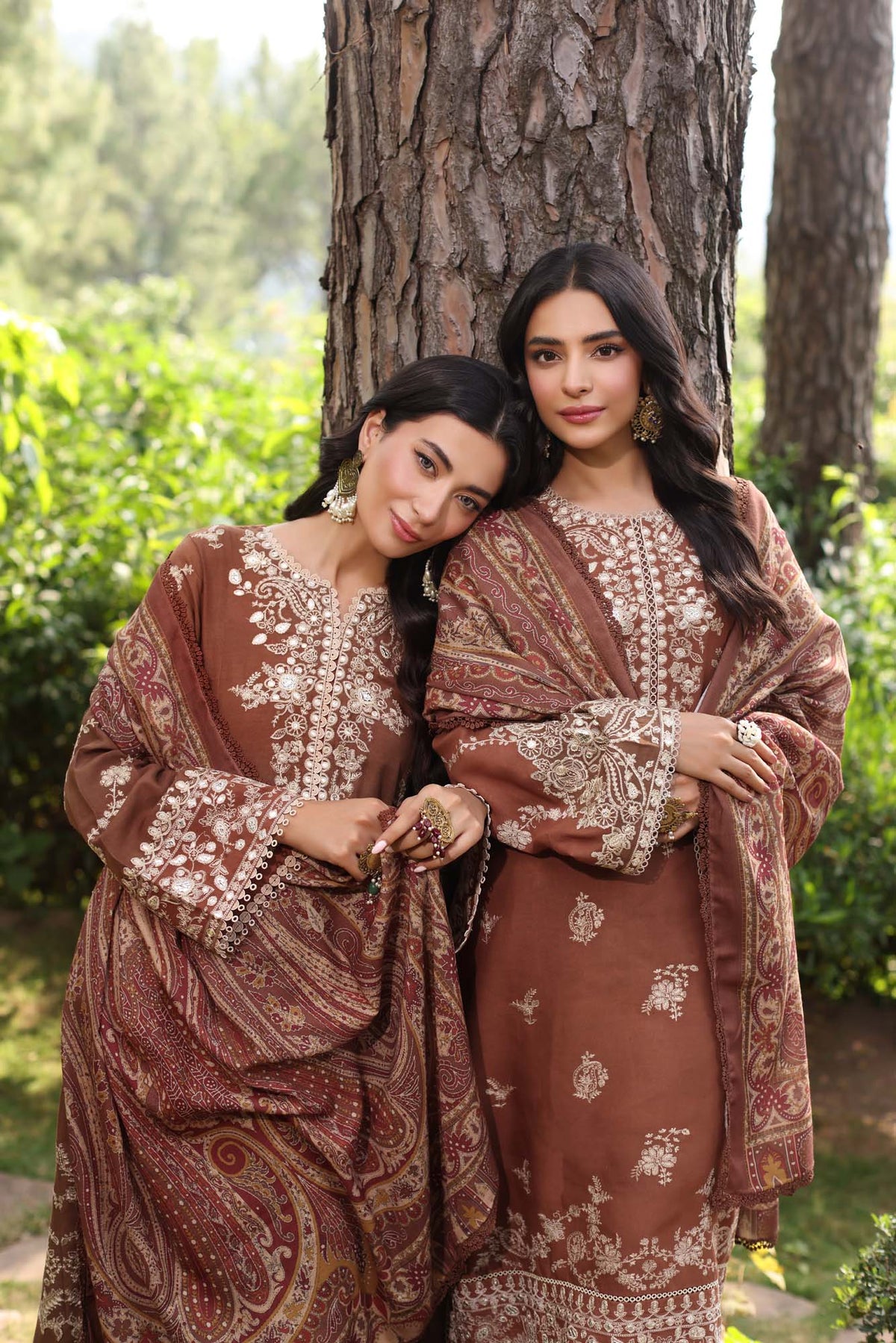 Noor by Saadia Asad | Suzaankari Winter 24 | D09
