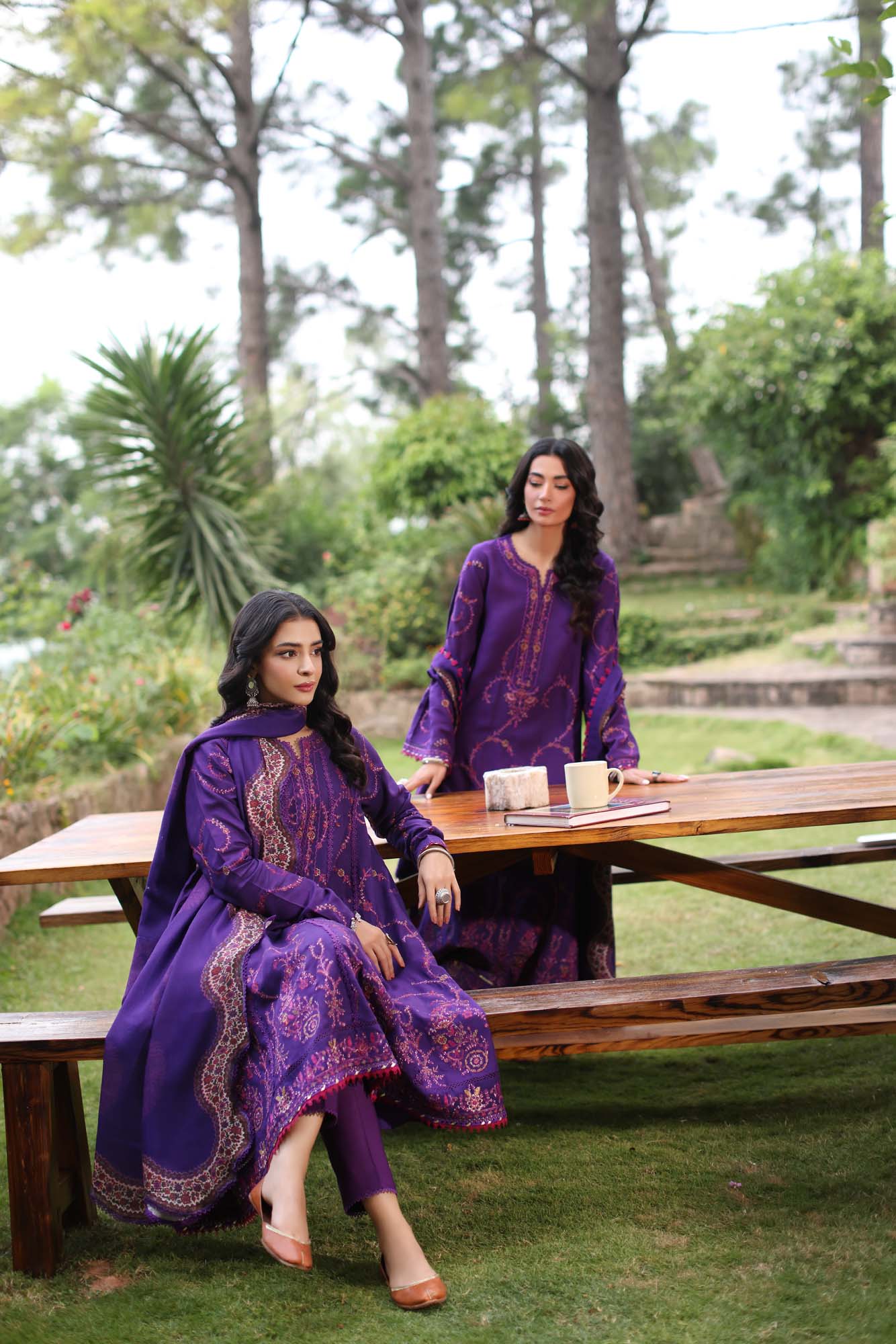 Noor by Saadia Asad | Suzaankari Winter 24 | D06