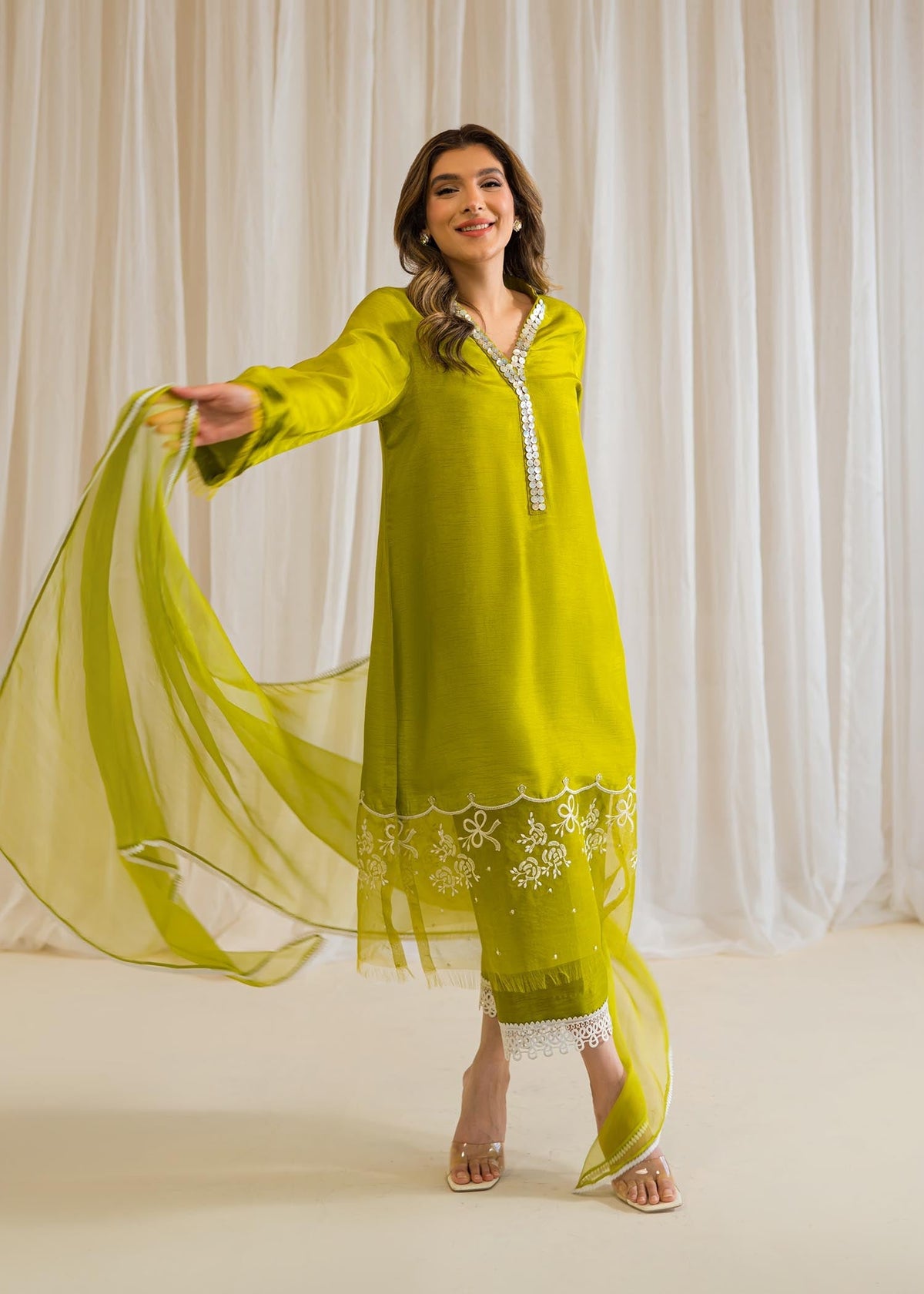 Sadaf Fawad Khan | Eid Pret 24 | Alani