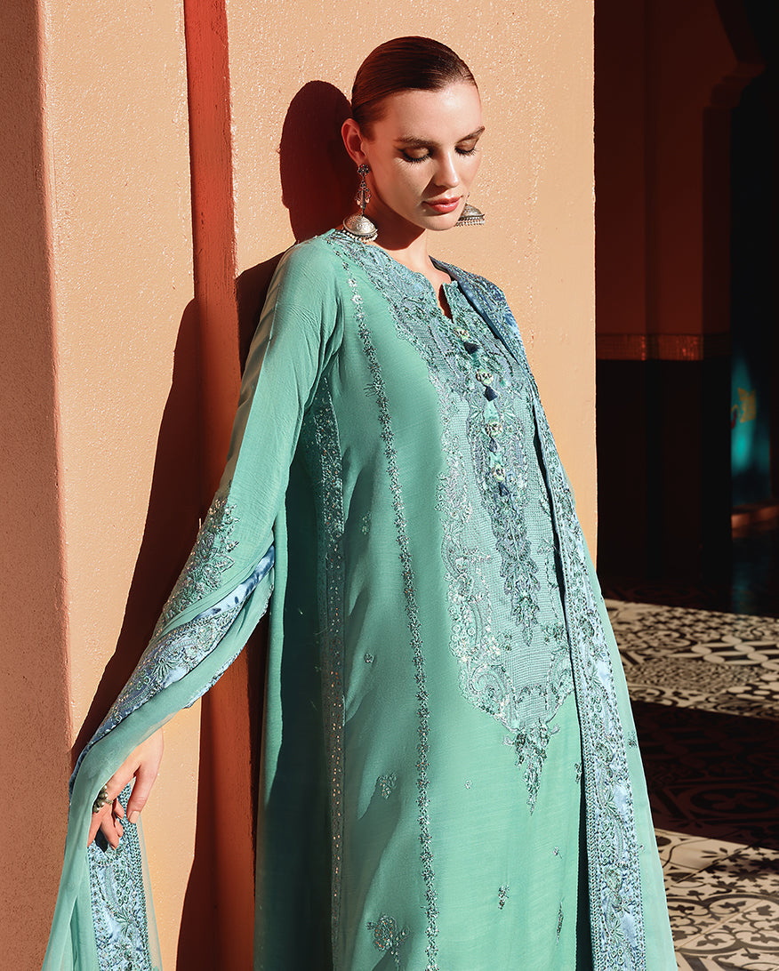 Mushq | Nuvera Raw Silk 26 | Sybil