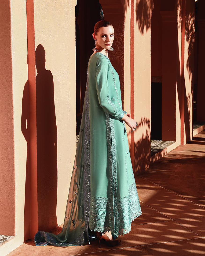 Mushq | Nuvera Raw Silk 26 | Sybil