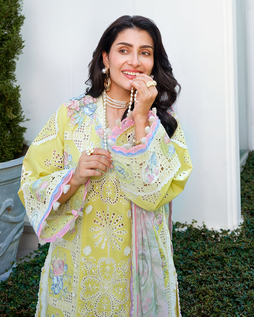 Mushq | Amoi Luxury Lawn | Tender Whisper