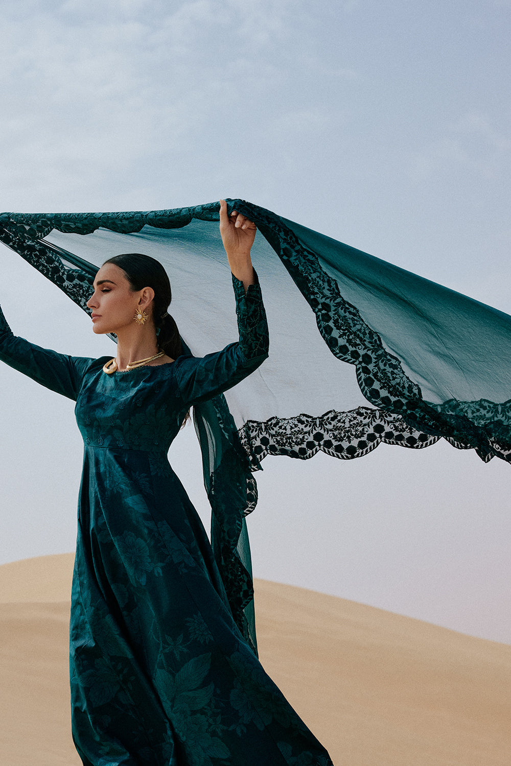 Saira Rizwan | Luxury Lawn 26 | ZOMOROD-SRL26-10