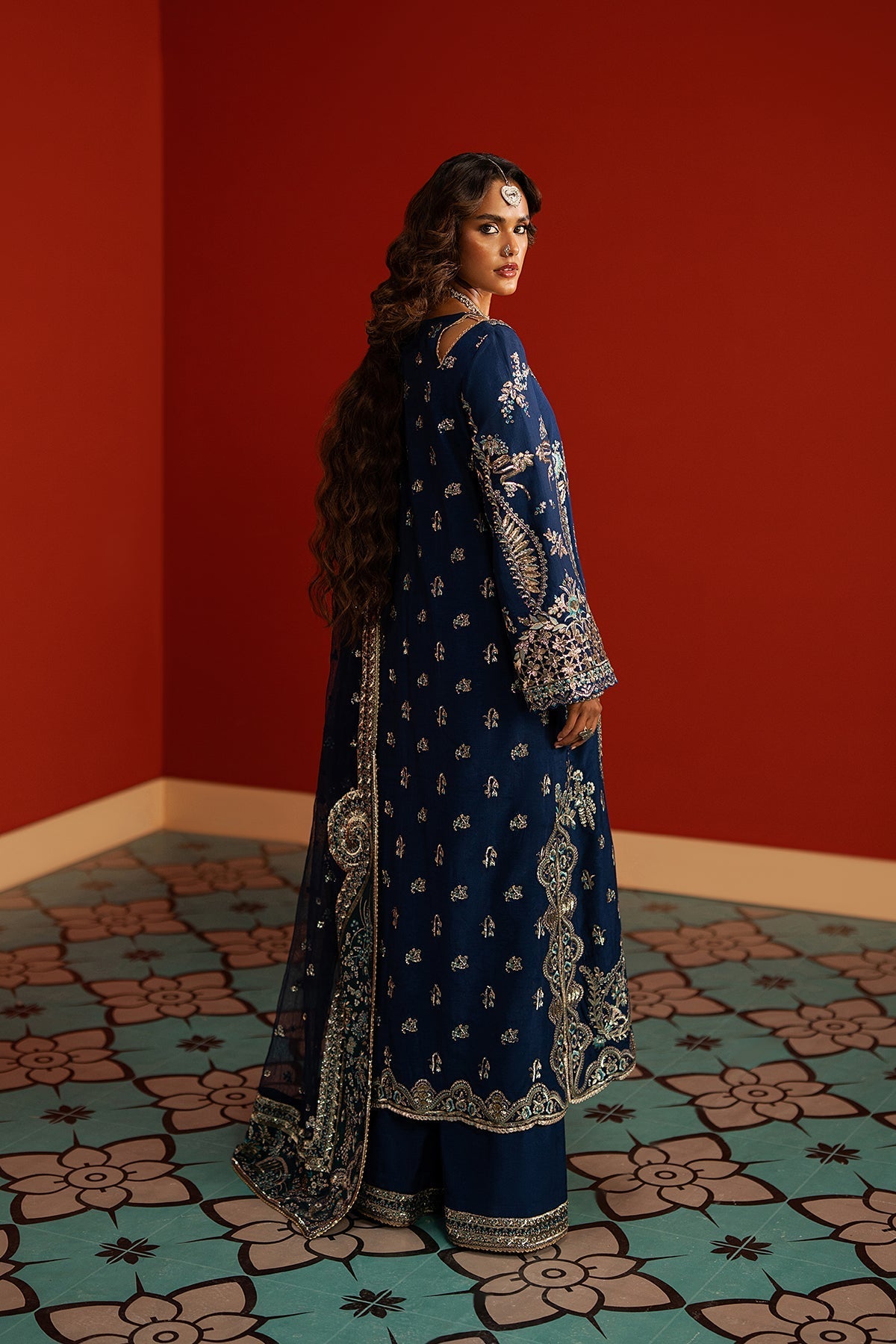 Afrozeh | Divani Silk 25 | Mahreen