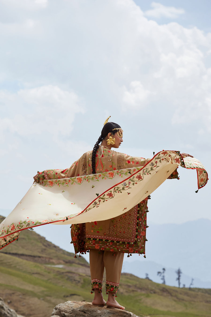 Elan | Kashmee Legacy Lawn 26 |DEODAR (EL26-12 B)