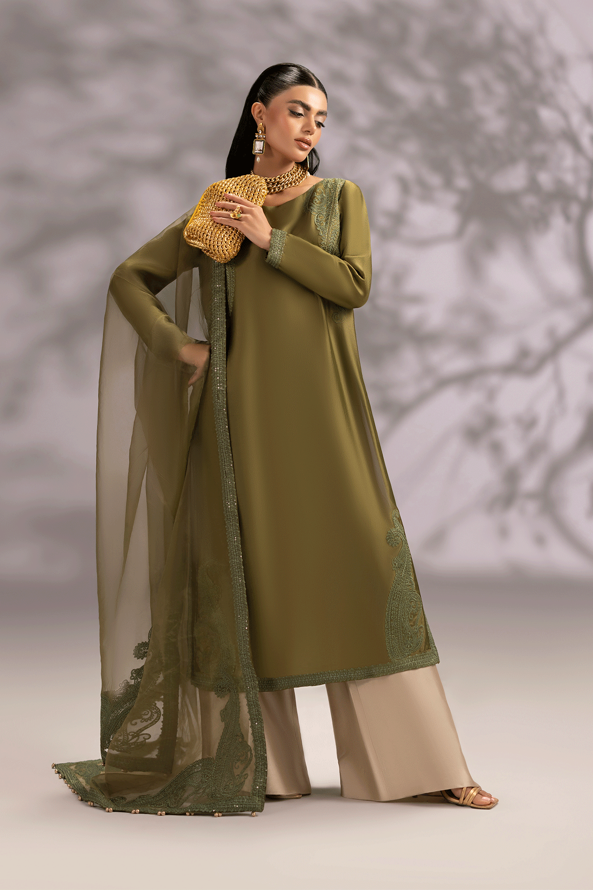 Erum Khan | Summer Whisper | Icon Lady