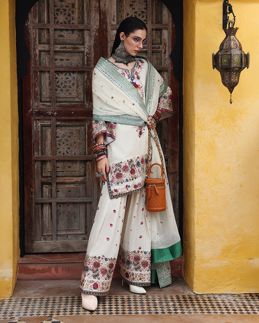 Mushq | Nuvera Rawsilk | Vivienne Rose