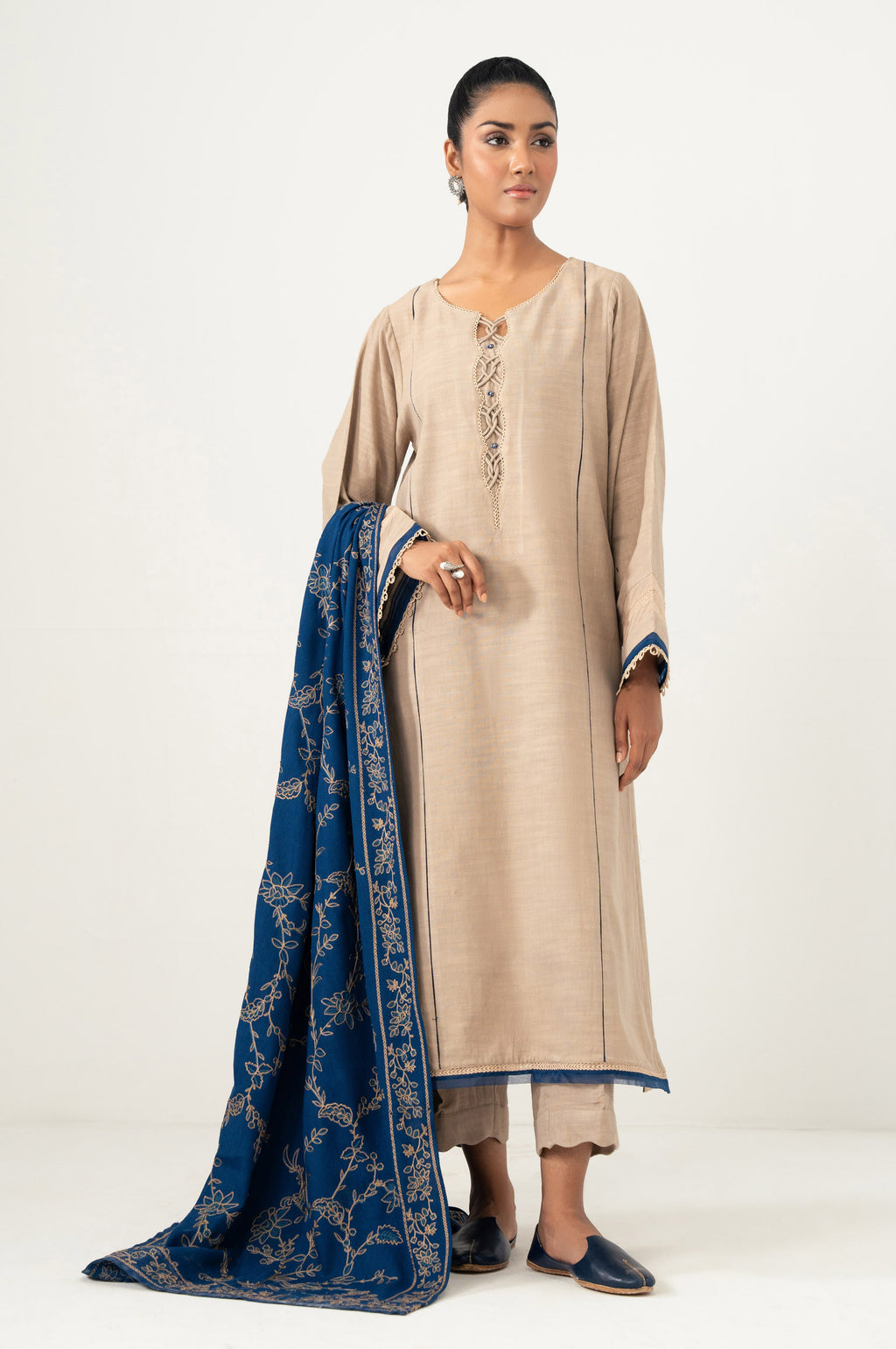 Zeen | Fall Edit 25 | WAM34608