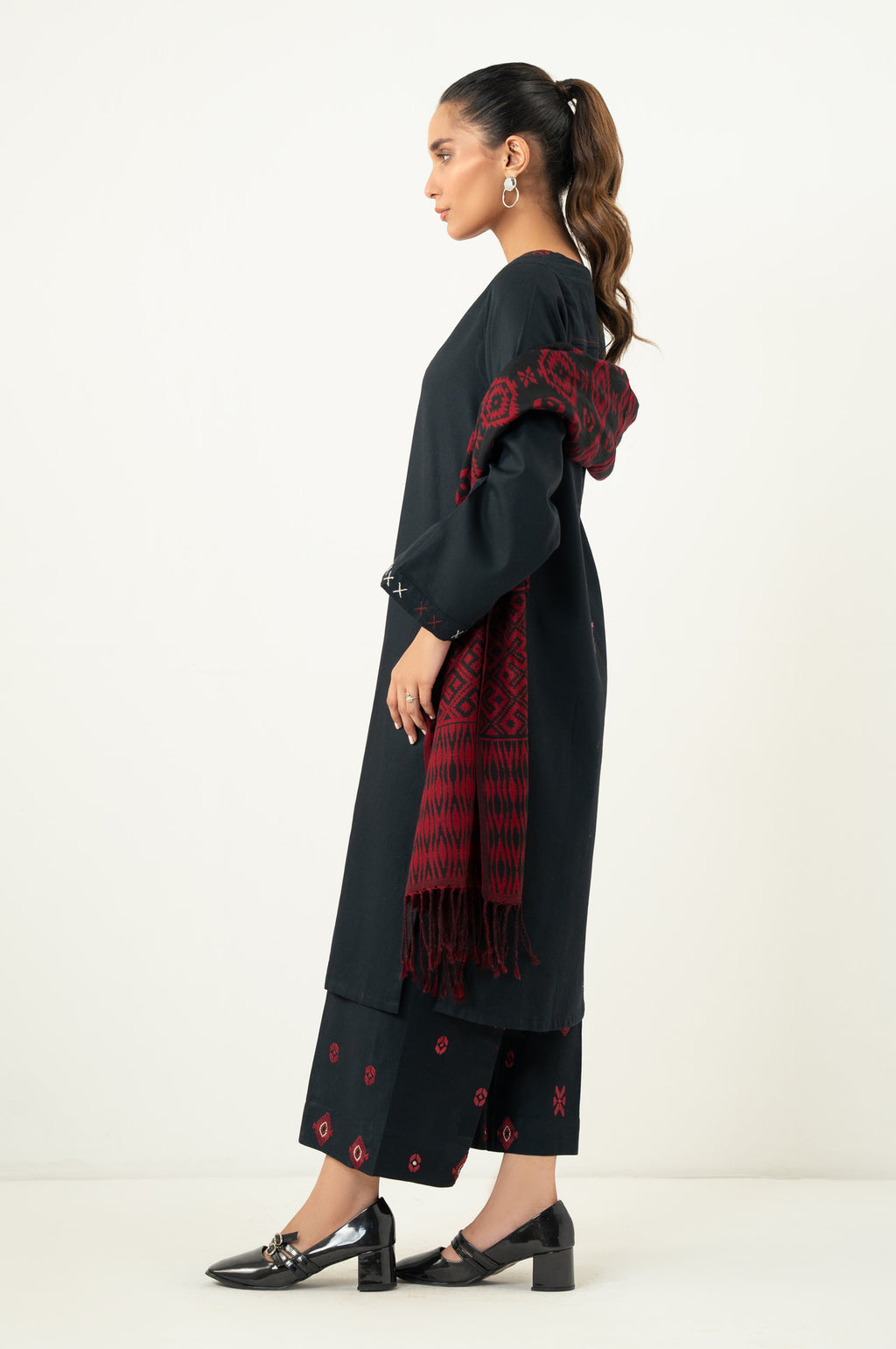 Zeen | Fall Edit 25 | WAM34614