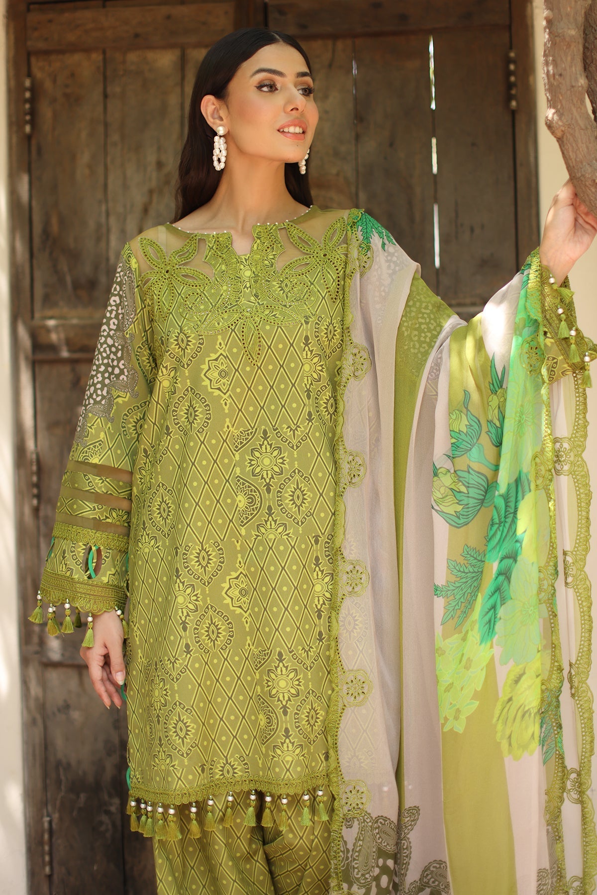 Charizma | Aniq Lawn | AN6-08