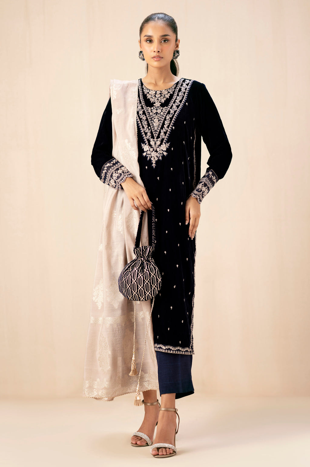 Zeen | Fall Edit 25 | WZM34423