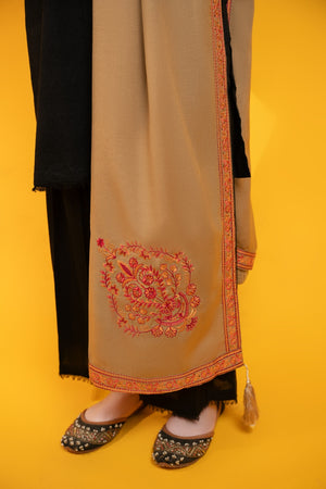 SHK-712 MOTIVE Beige Shawl