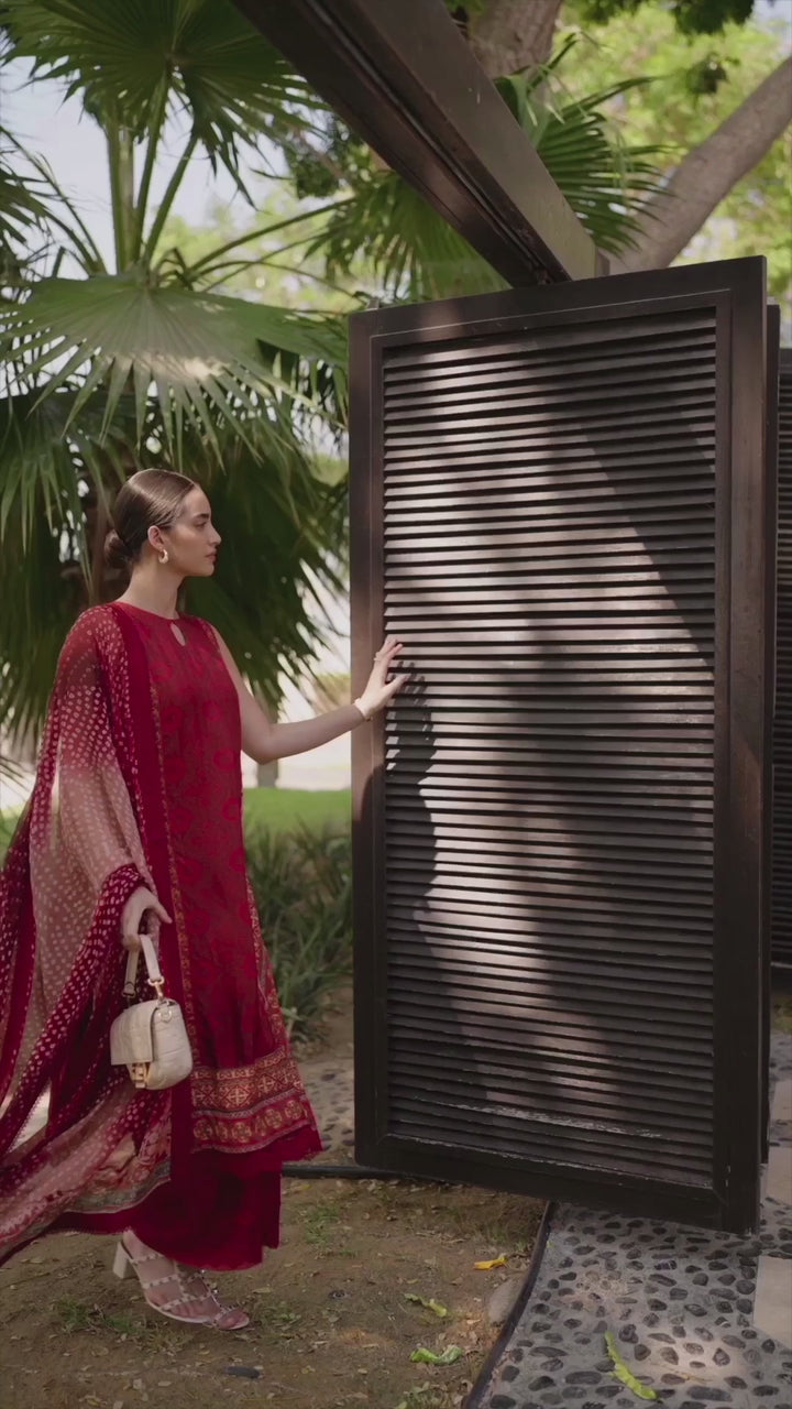 Faiza Saqlain | Formal'25 | Gloriana