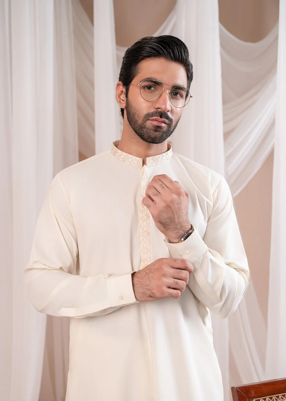 Formal Bosky White Kurta Shalwar - Collar Neck Embroidered - Men - Muraqsh