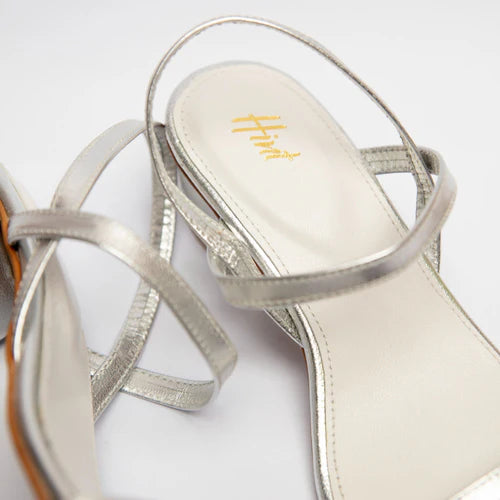 Silver Heels - Hint