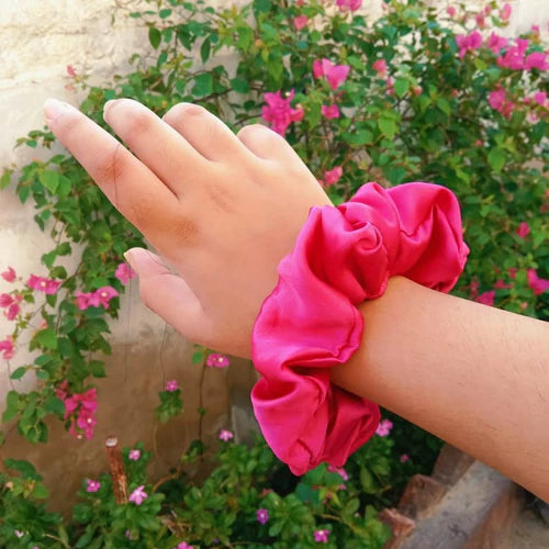 Silk Scrunchie - Pink - 1 Piece - Miss Scrunchie