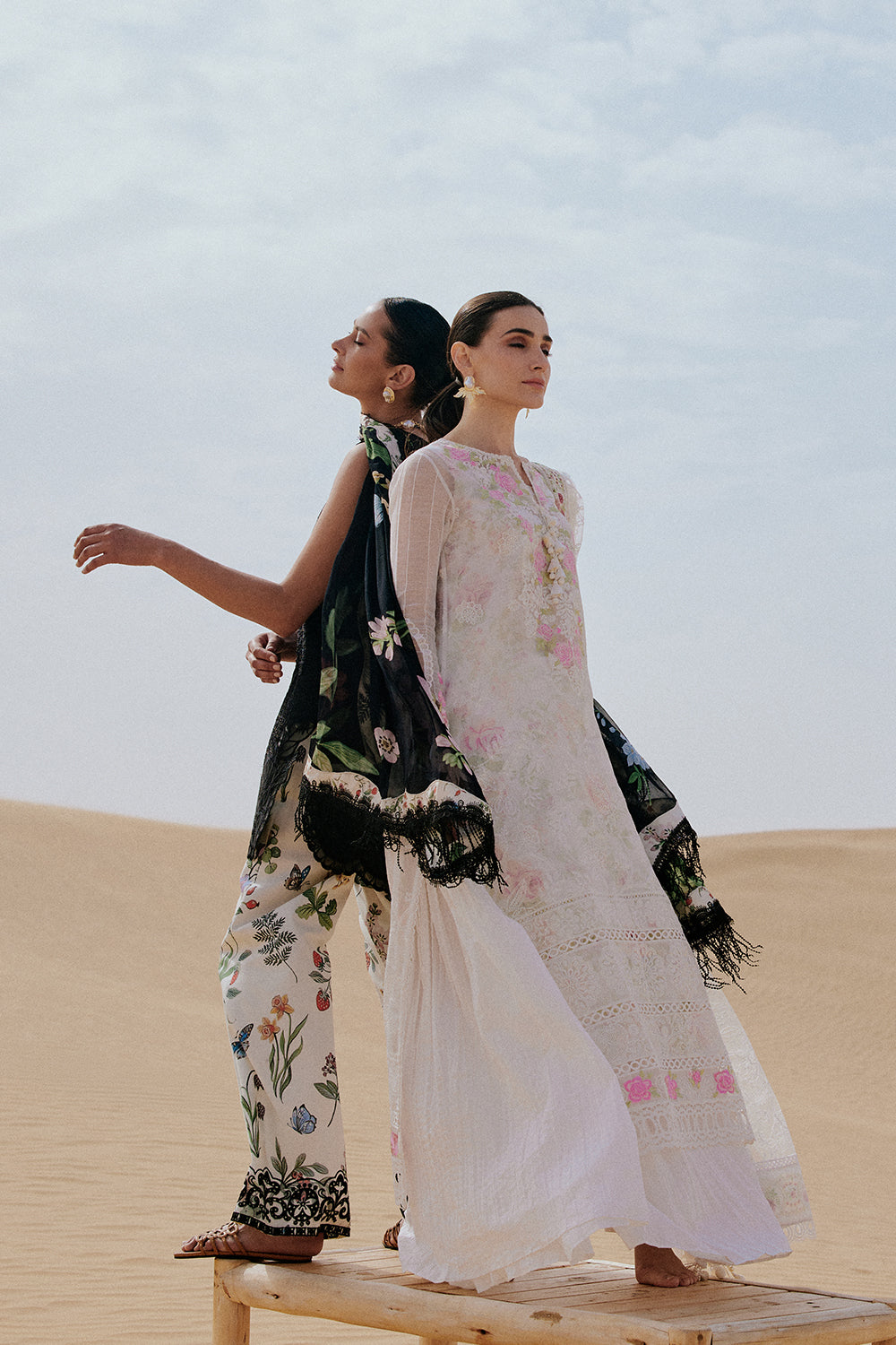 Saira Rizwan | Luxury Lawn 26 | IZEL-SRL26-09