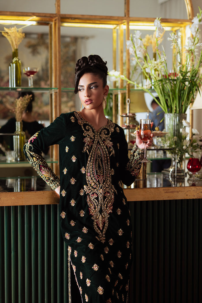 Saira Rizwan | Velvet Pret 25 | EMERA-SRVP25-10