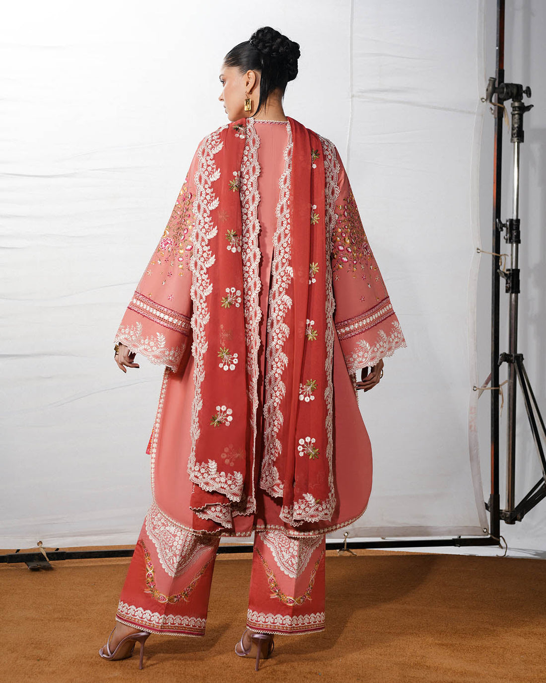 Jugnu Lahore | The Reserved View SS Edit | Dinaz