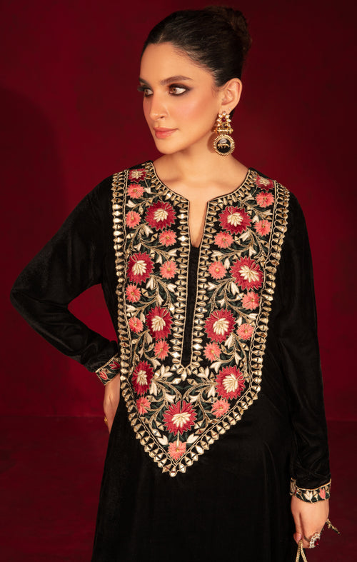 Maya | Raazi Velvet 24 | ZEEST - by - Libasekhas UK - Registered Vendor of : Maya - 100% Original Designer Dresss