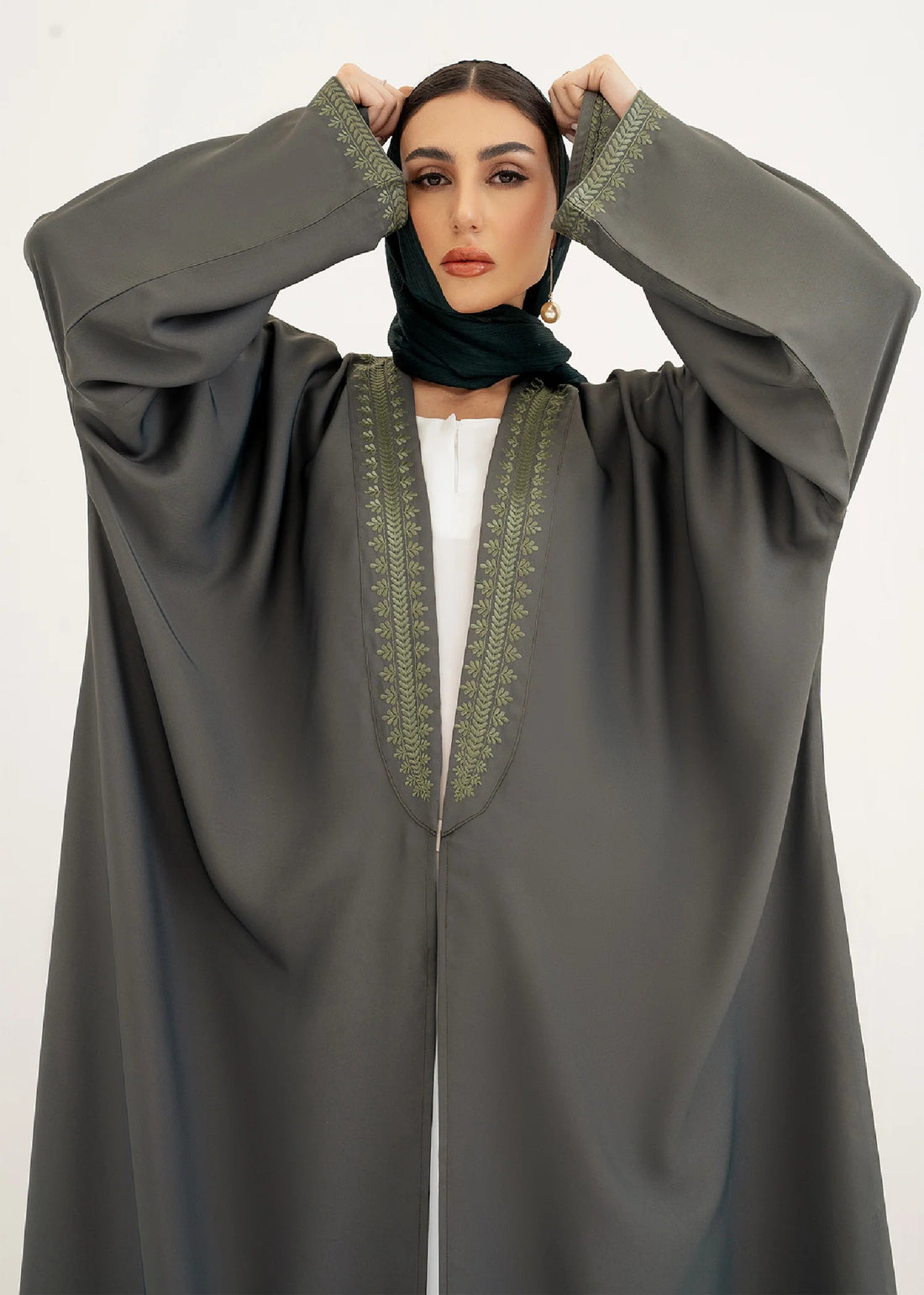KIARA ABAYA