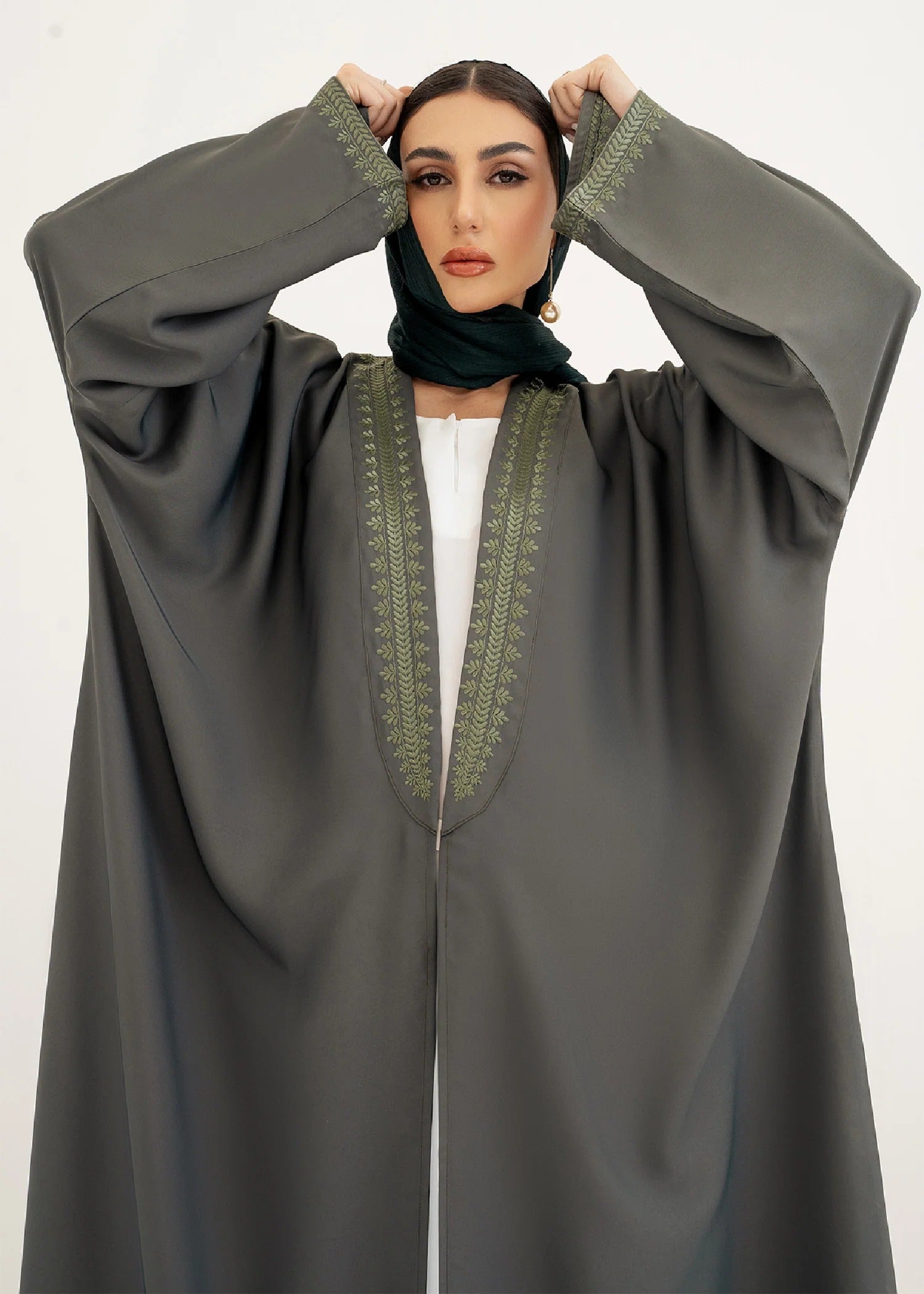 KIARA ABAYA