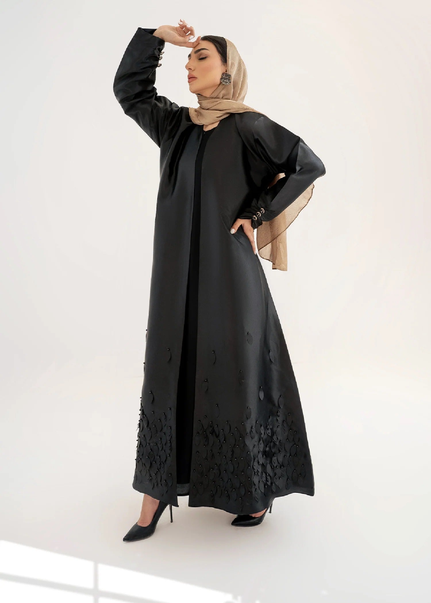 ADELA ABAYA