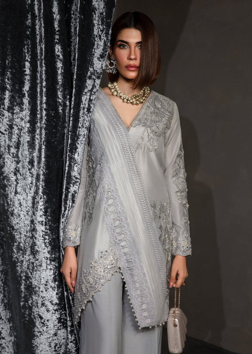 Saira Shakira | Zarae Luxury Pret | Saffron