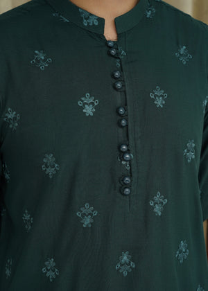 Maqsood Garments MEN'S GREEN EMBROIDRAD CHICKEN KURTA