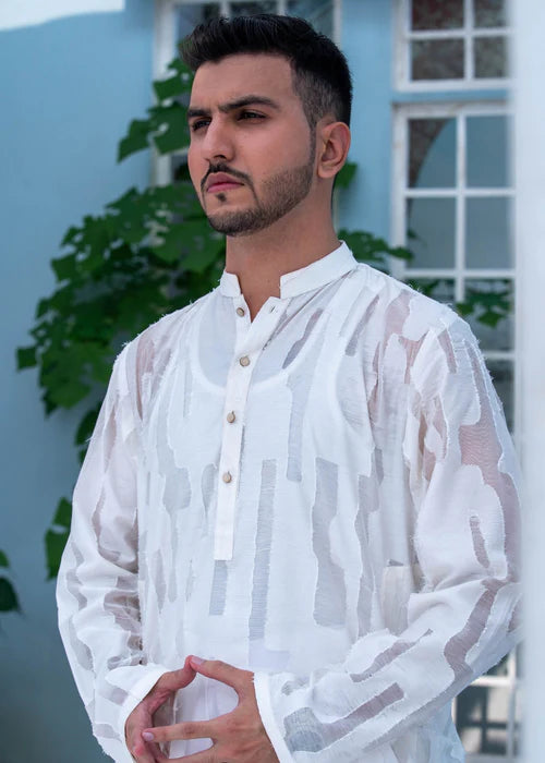 Taupash kurta white