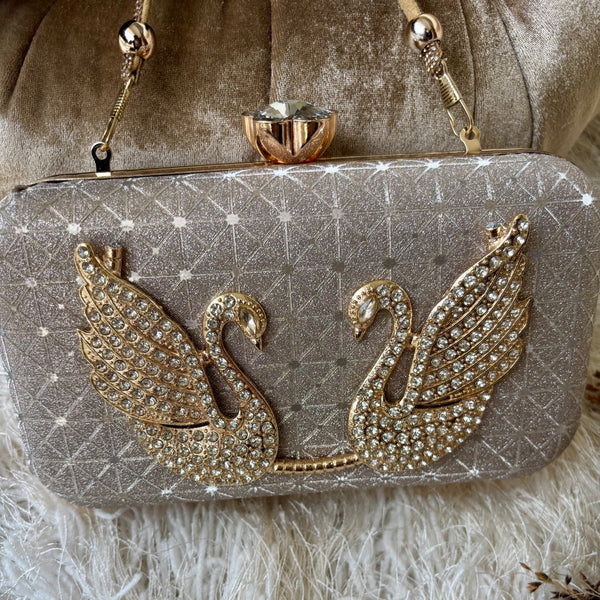 Mahira Swan – Champagne Glow Edition - Buland'S