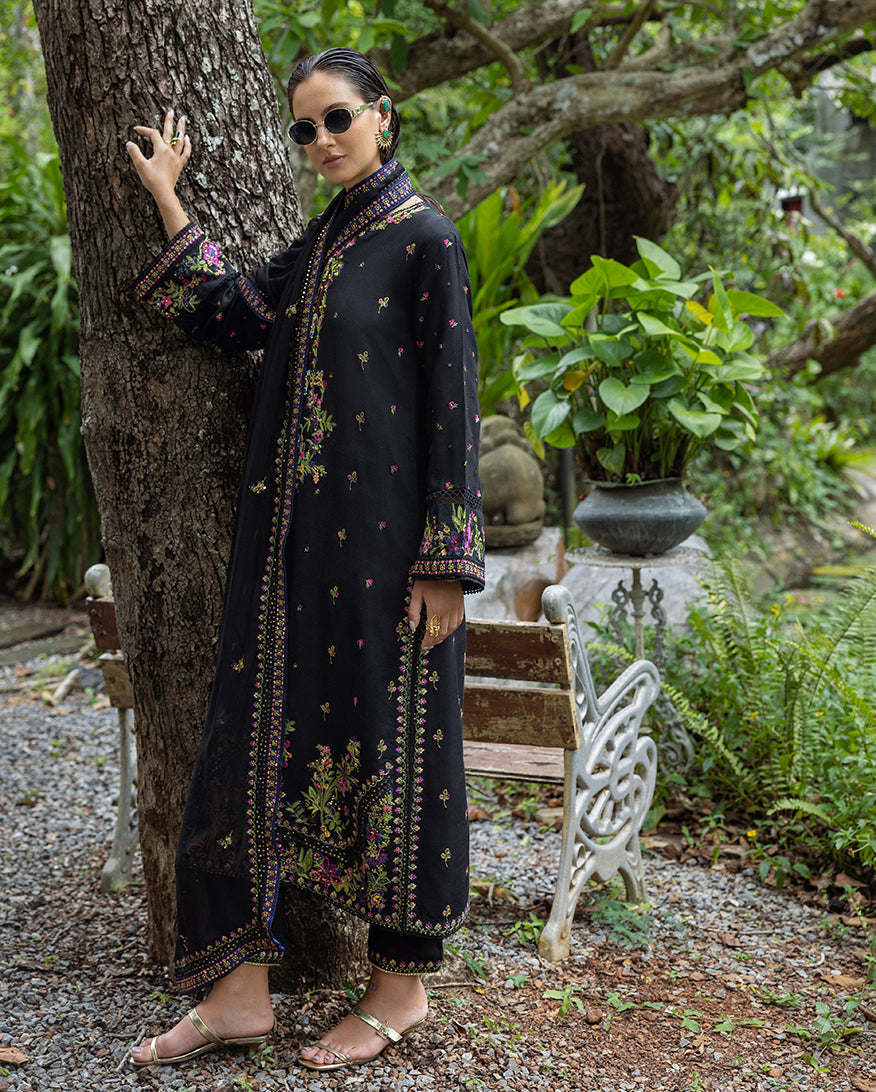 Mushq | Nuvera Raw Silk 26 | Onyxa