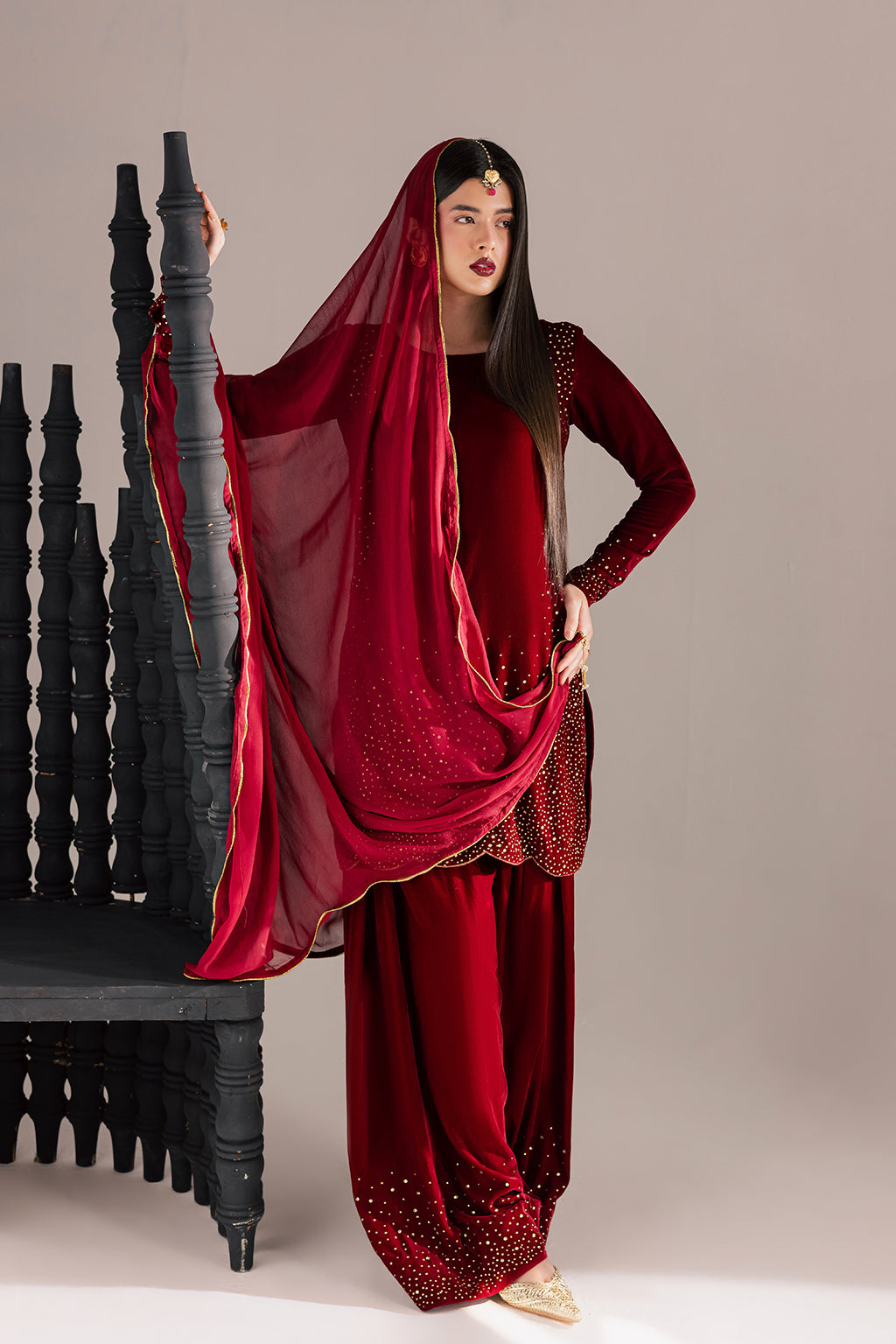 Vanya | Velvet Muse | KV-61