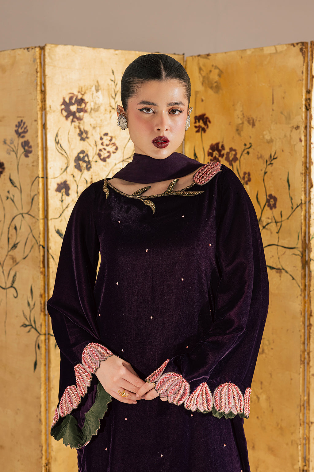 Vanya | Velvet Muse | KV-59