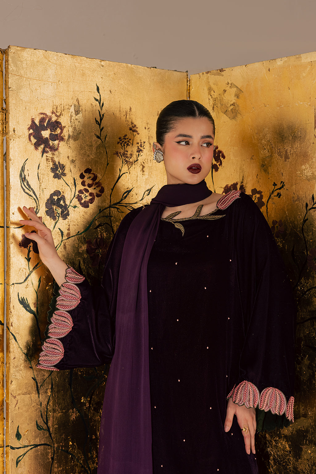 Vanya | Velvet Muse | KV-59